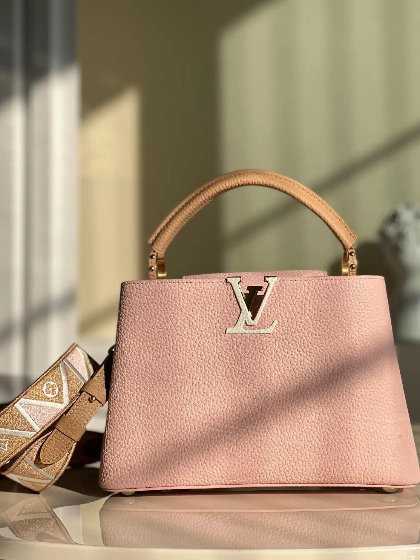 Cheap LOUIS BB VUITTON CAPUCINES 0508